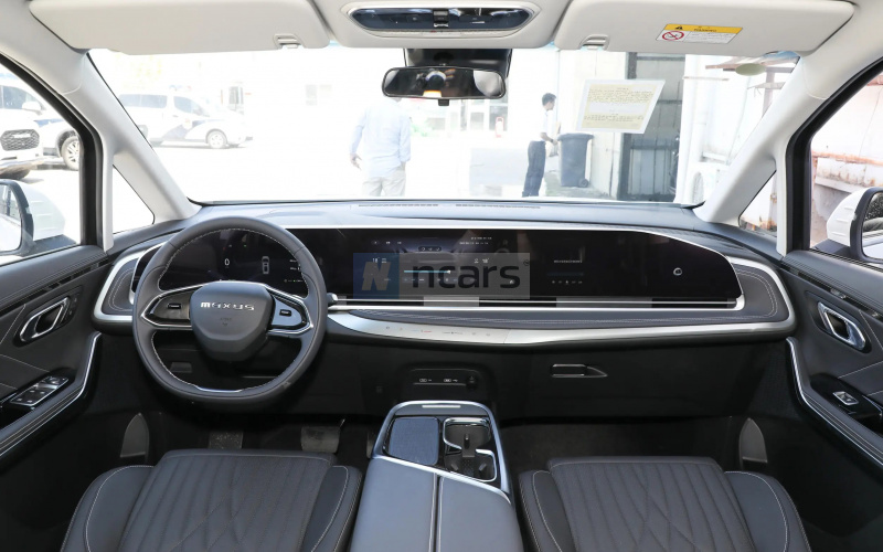 Saic Maxus MIFA 9 фото салона
