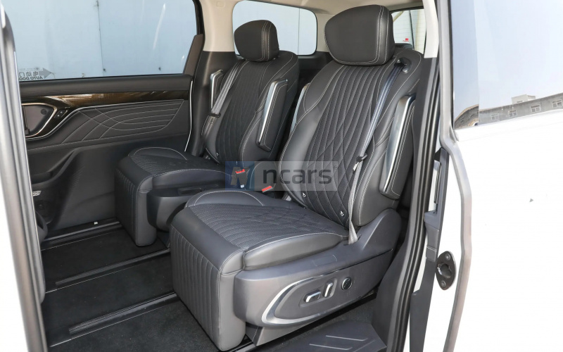 Saic Maxus MIFA 9 фото задний диван