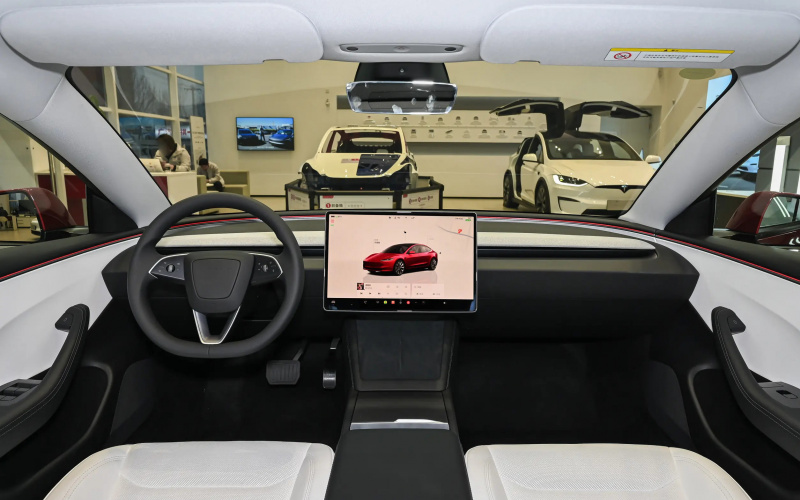 Tesla Model 3 фото салона