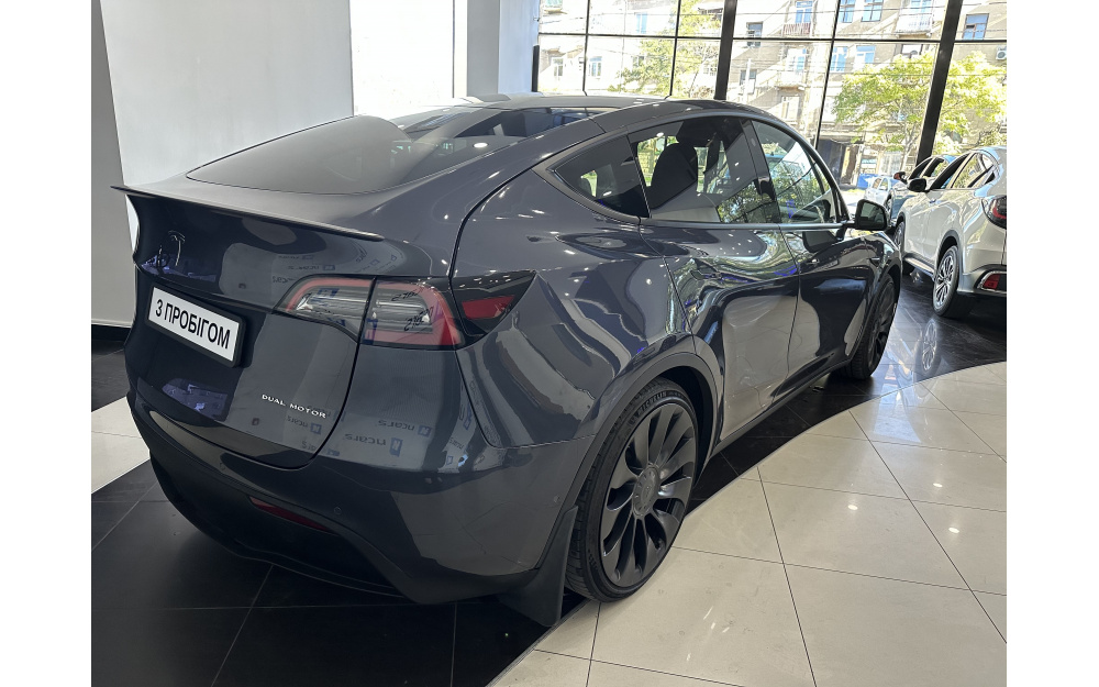 Model Y - 9