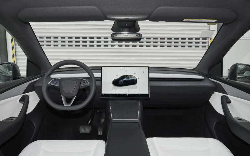 Tesla Model Y фото салона