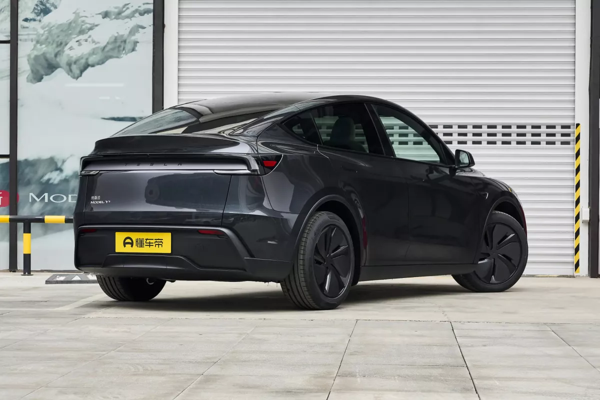 Купуйте електромобіль Tesla Model Y, найкраща ціна в Україні на
