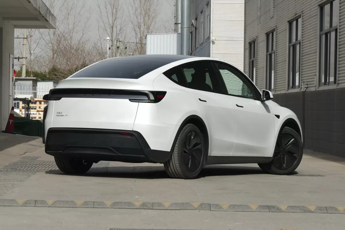Купуйте електромобіль Tesla Model Y, найкраща ціна в Україні на