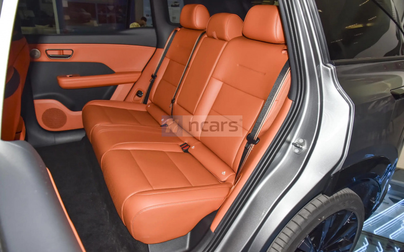 Toyota 3X фото задний диван