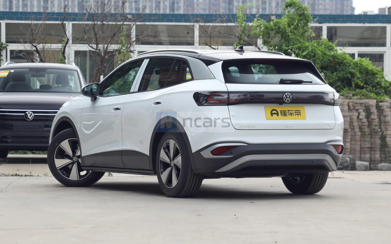 Volkswagen ID.4 X фото збоку