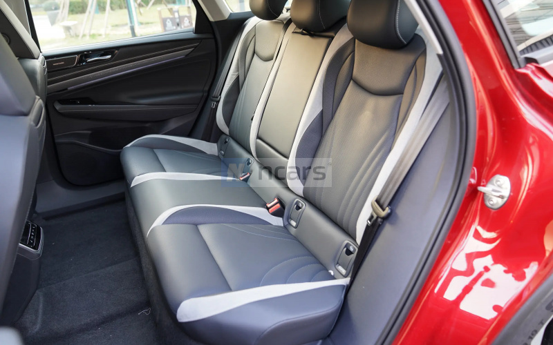 Volkswagen ID.7 Vizzion фото задний диван