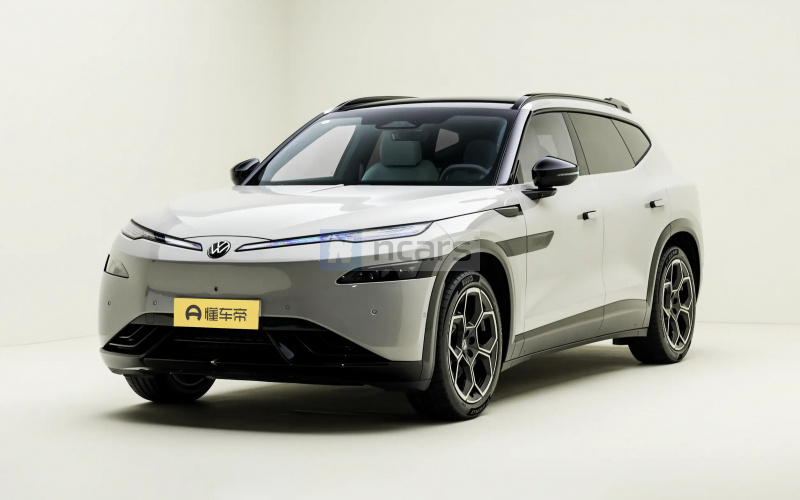 Volkswagen ID. UNYX 08 фото спереди