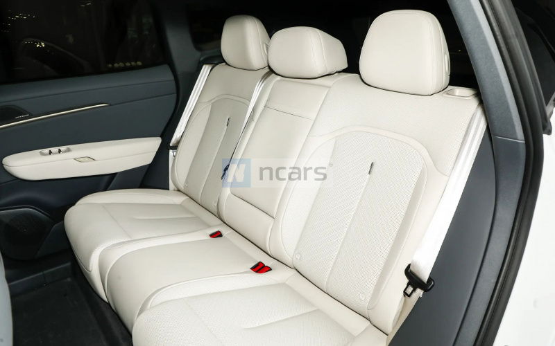 Volkswagen ID. UNYX 08 фото задний диван