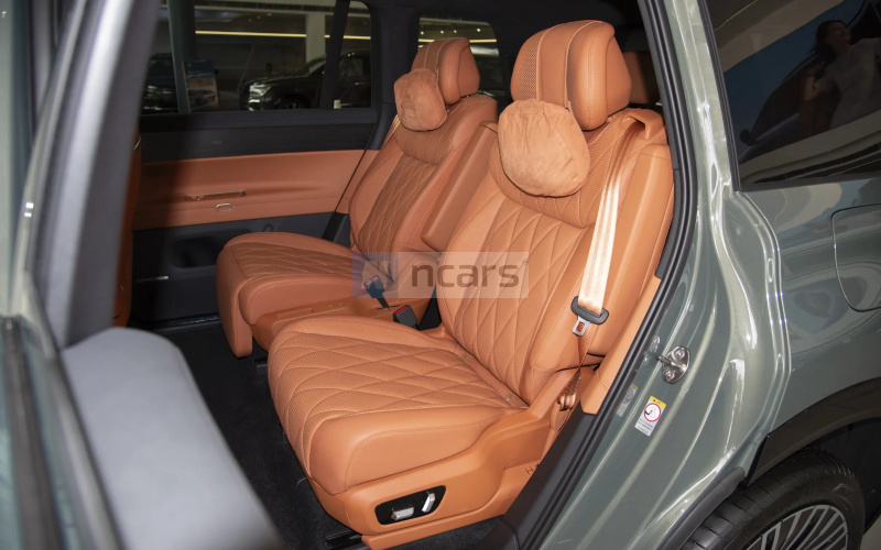 Volkswagen ID.ERA 9X фото задний диван