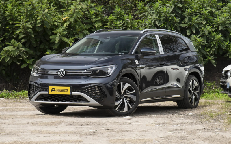 Volkswagen ID.6 CROZZ фото спереду