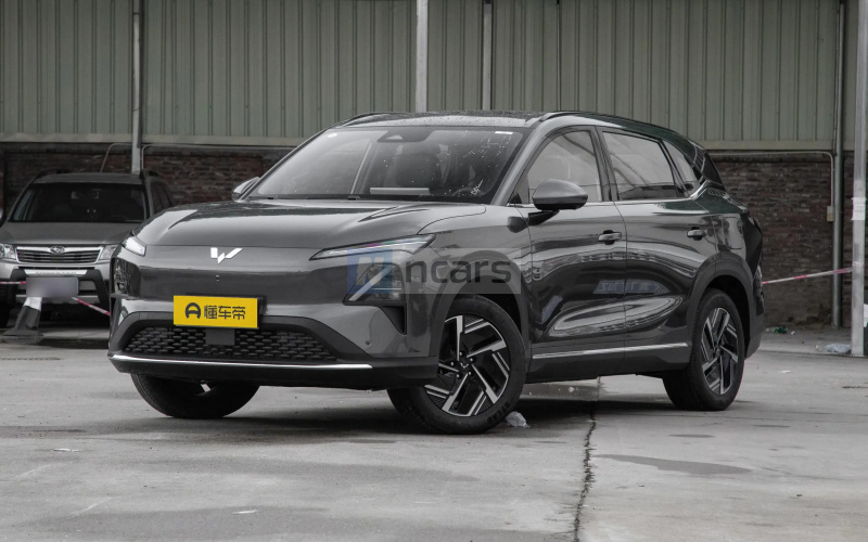 Wuling Starlight S EV фото спереди