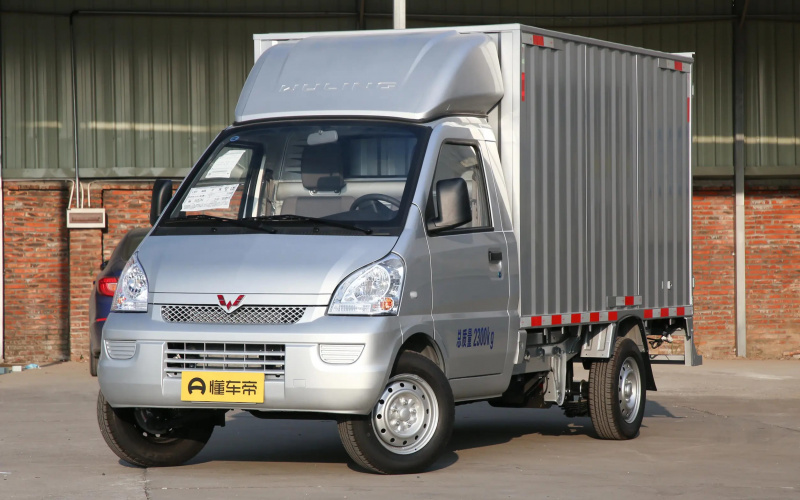 Wuling Rongguang Small Truck EV фото спереду