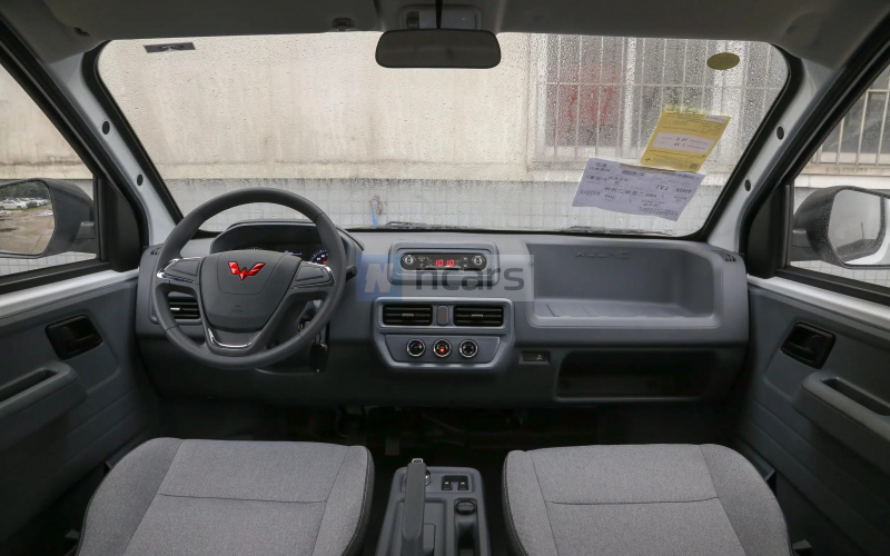 Wuling Yangguang фото салону