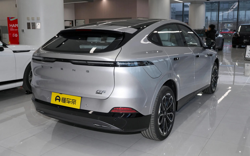 X-Peng G6 фото со стороны