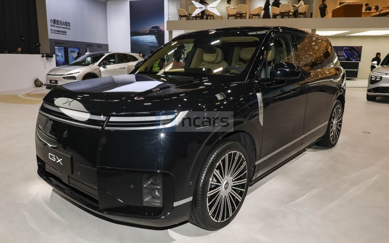 X-Peng GX EV фото спереду
