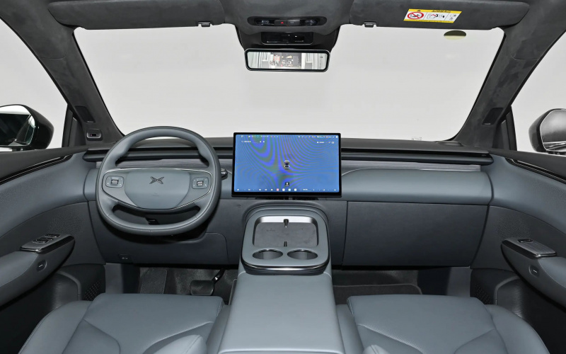 X-Peng G7 PHEV фото салону