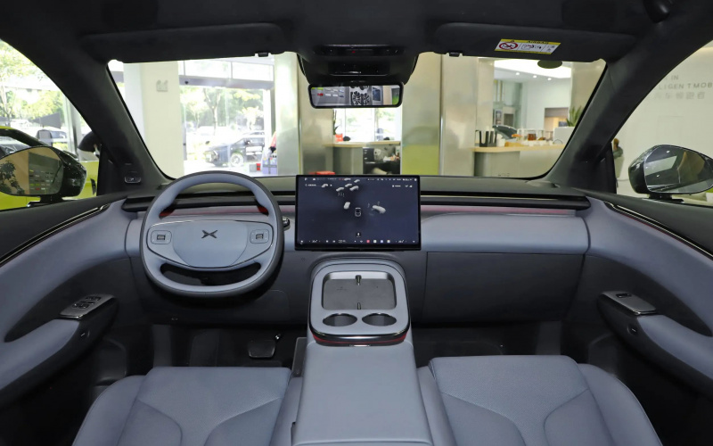 X-Peng G7 фото салону