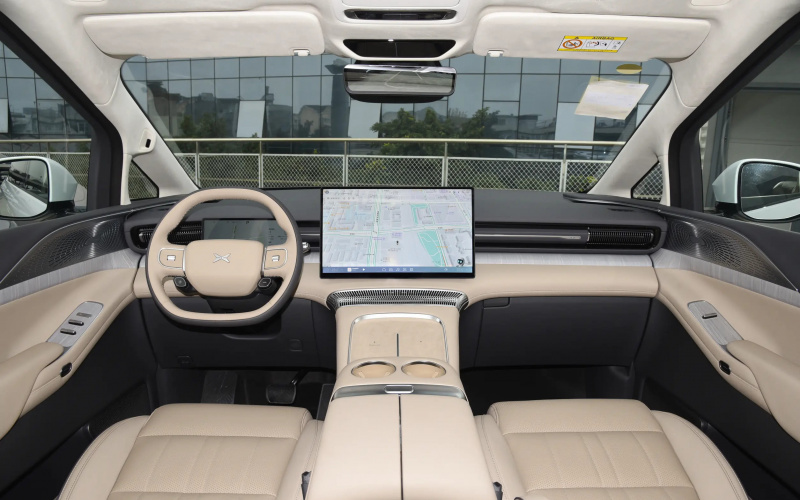 X-Peng X9 PHEV фото салону