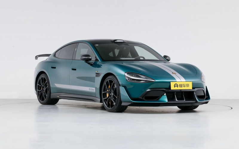 Xiaomi SU7 Ultra фото салону