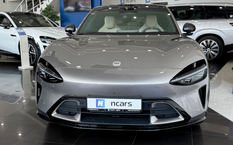 Xiaomi YU7 фото со стороны