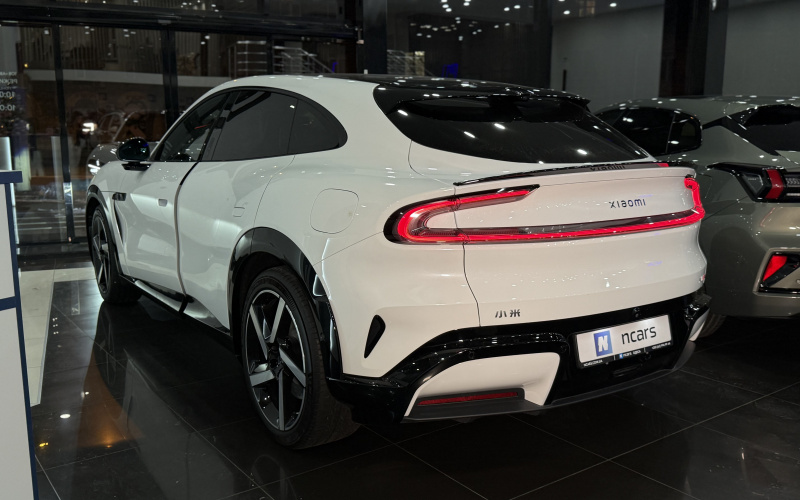 Xiaomi YU7 фото задний диван