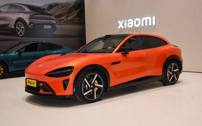 Xiaomi YU7 фото спереду