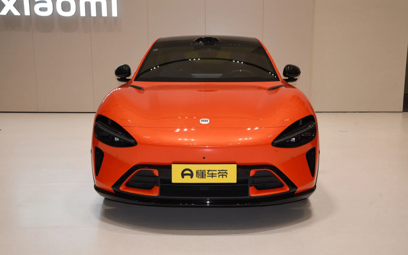 Xiaomi YU7 фото збоку