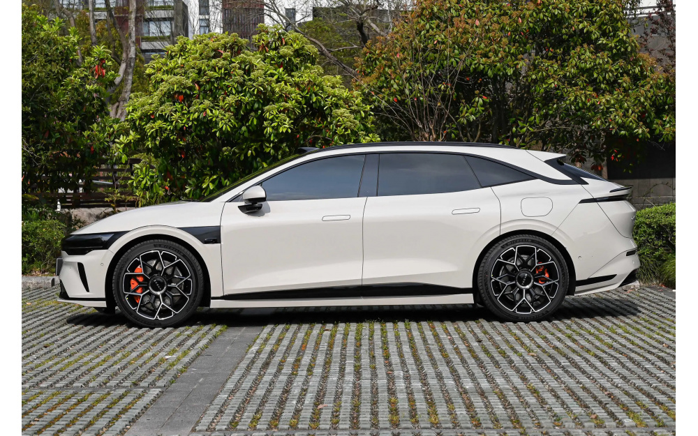 007GT - 4