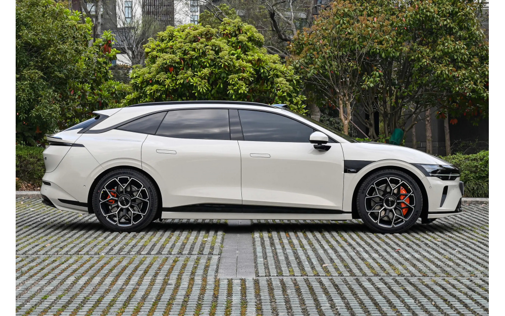 007GT - 8