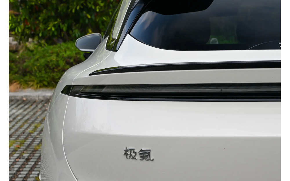 007GT - 11