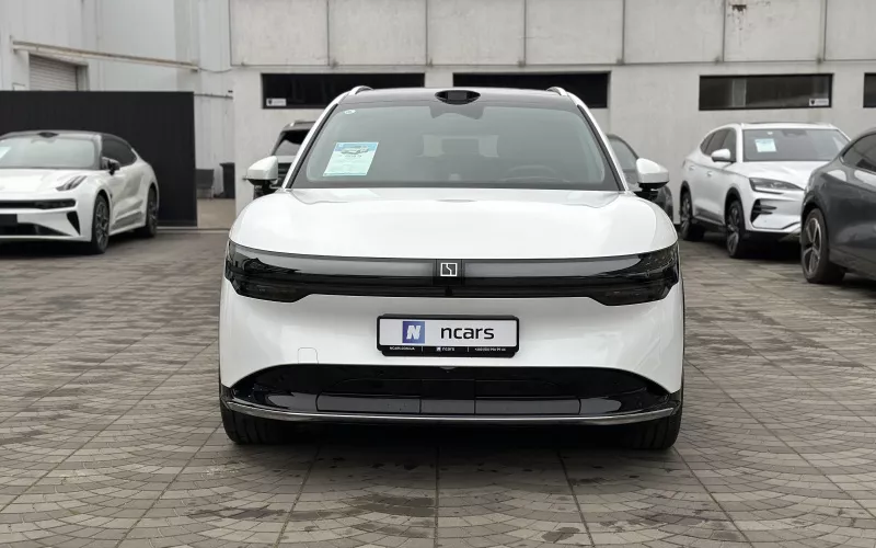 ZEEKR 7X фото салону