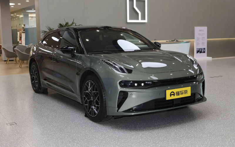 ZEEKR 001 фото салону