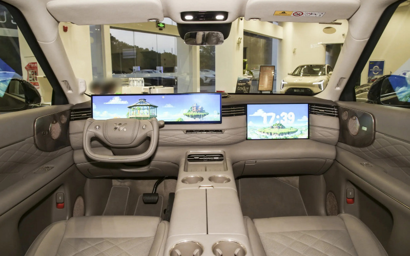 Im Motors LS9 фото салону