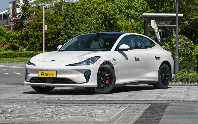 Im Motors L6 фото спереду