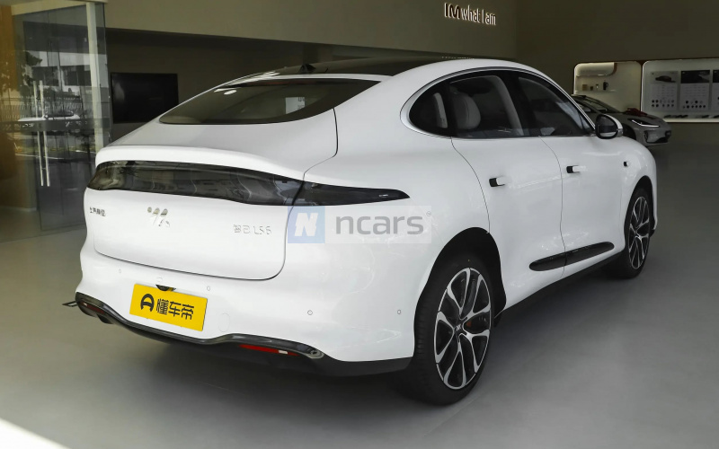 Im Motors LS6 фото со стороны