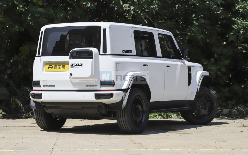 iCAR V23 фото збоку