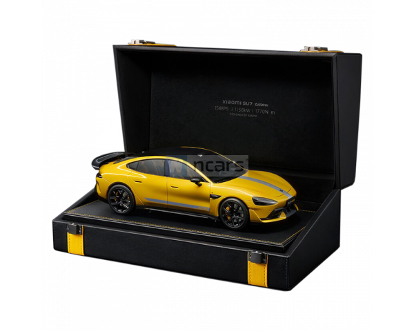 Модель 1:18 Xiaomi SU7 Ultra