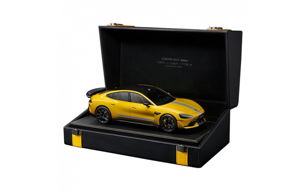 Модель 1:18 Xiaomi SU7 Ultra