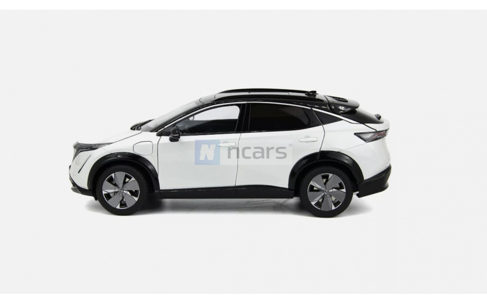 Модель 1:18 Nissan Ariya - 10