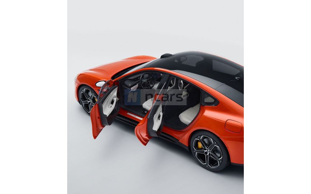 Модель 1:18 Xiaomi SU7 - 4