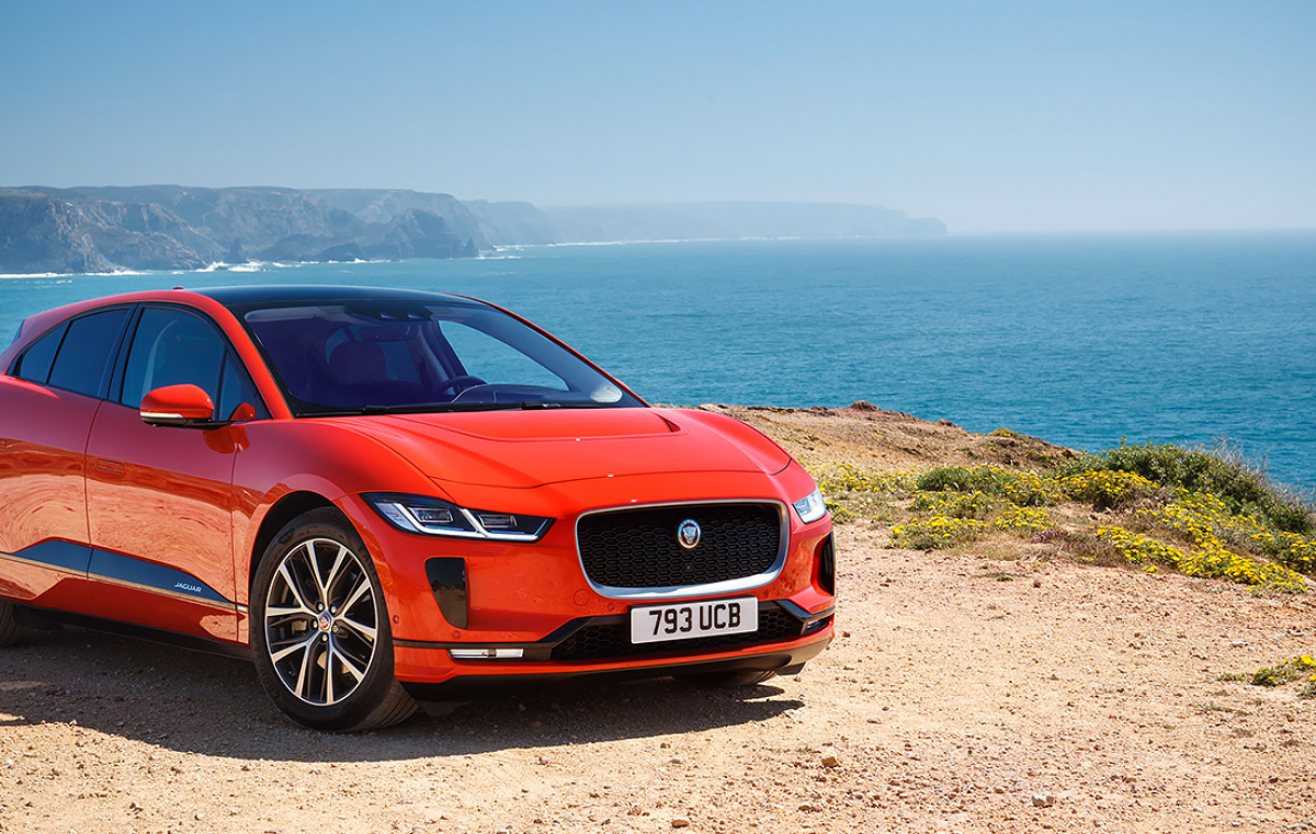 Jaguar переходить на "зелені автомобілі"