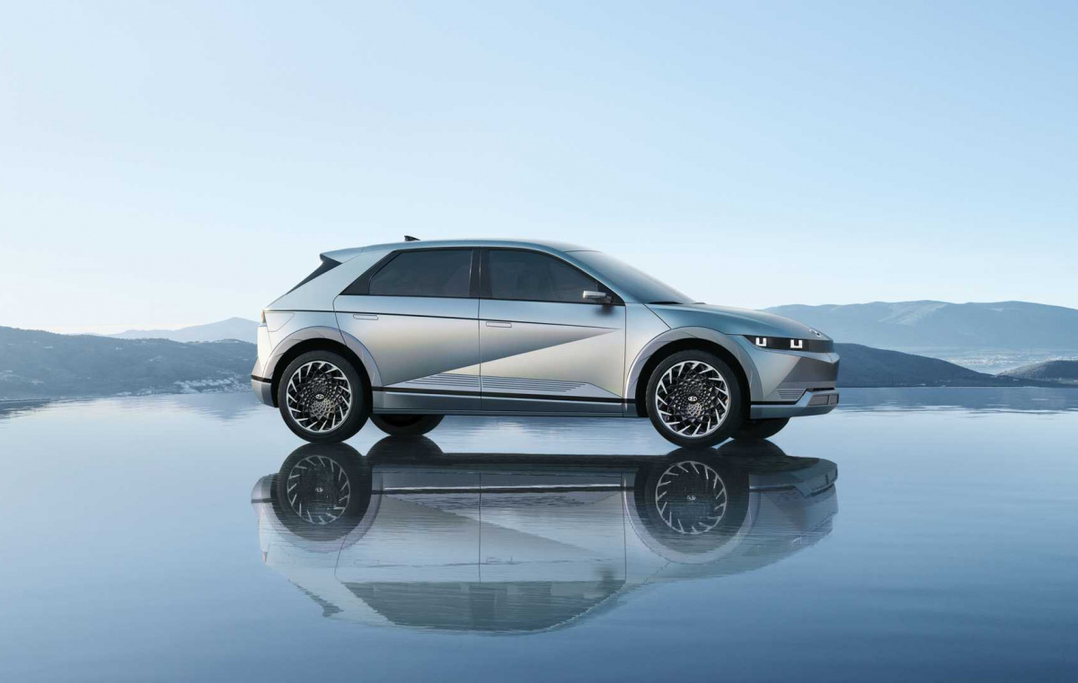 Hyundai IONIQ 5 визнали Всесвітнім автомобілем року 2022